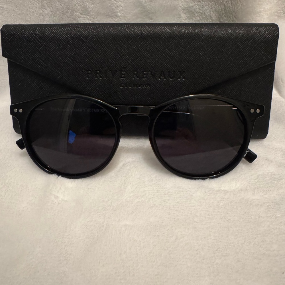 Privé Revaux Black Sunglasses